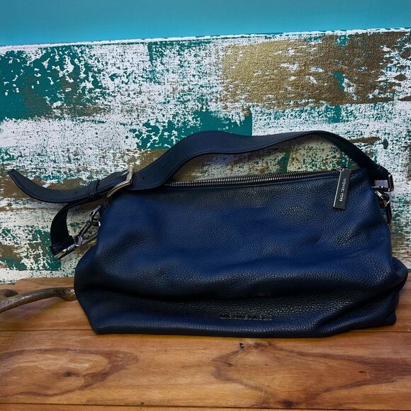 Michael Kors Blue Shoulder bag - Picture 1 of 9